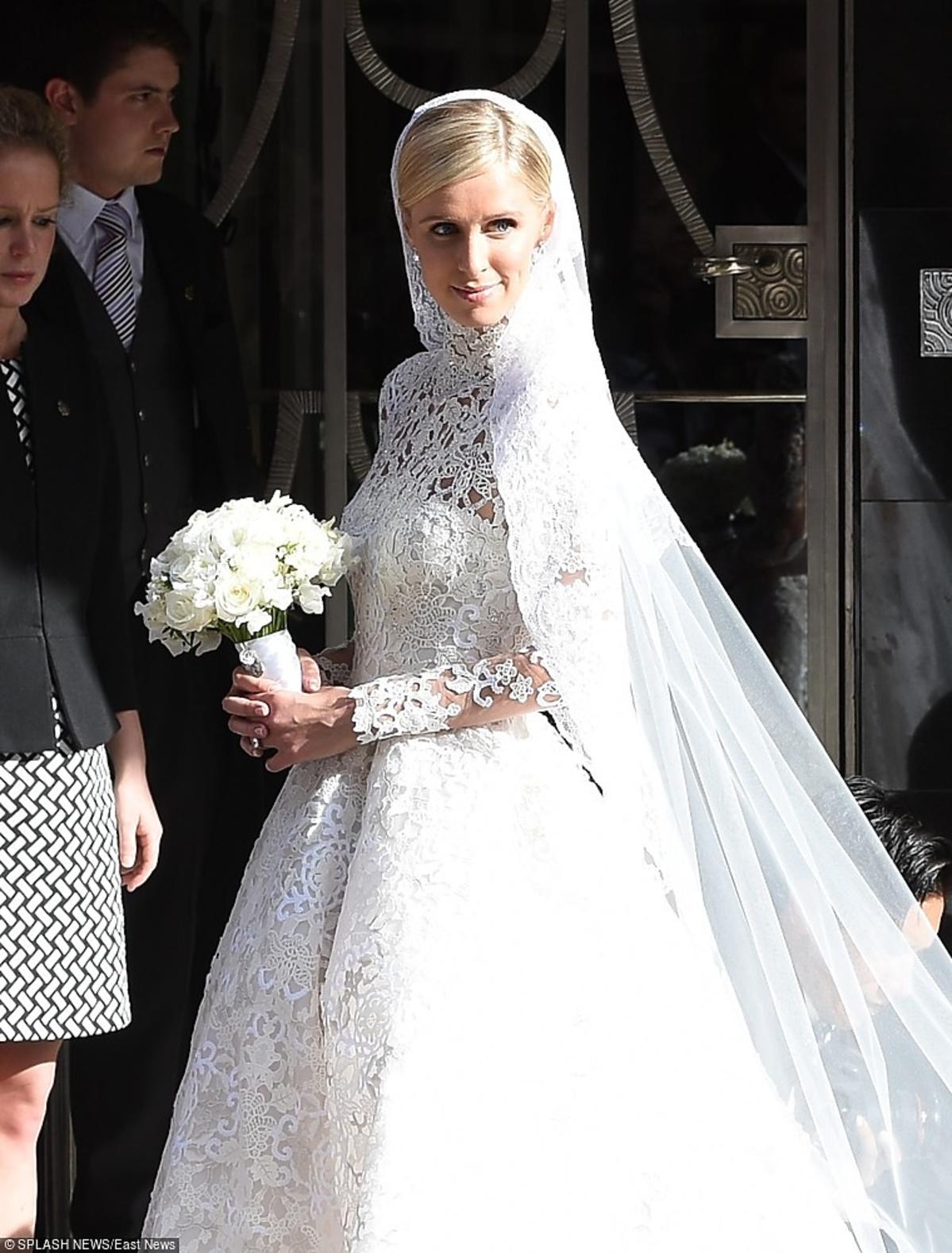 Suknis ślubna Nicky Hilton