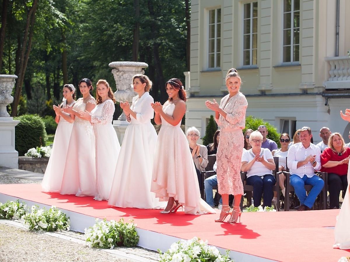 Supermodelka plus size pokaz sukien ślubnych Violi Piekut