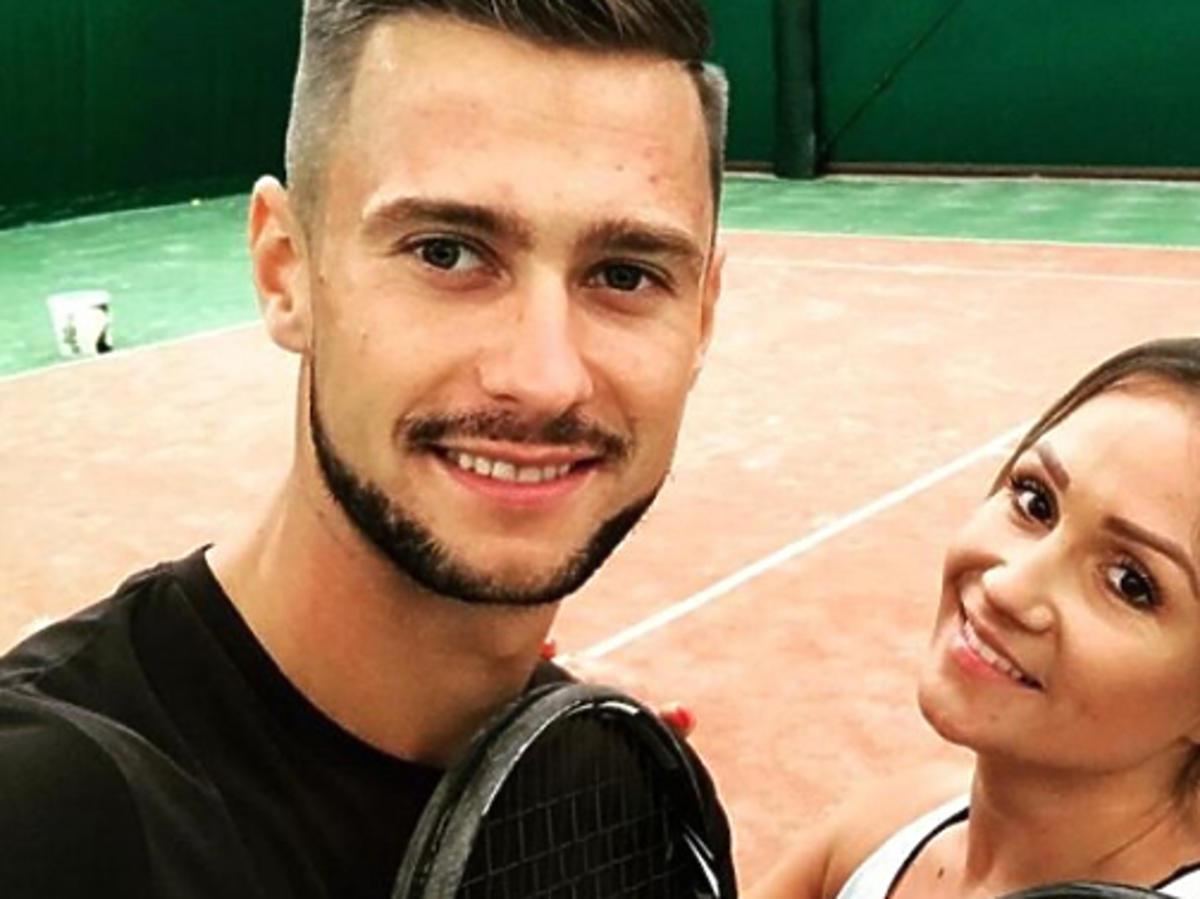 Sylwia i Mikołaj na korcie tenisowym