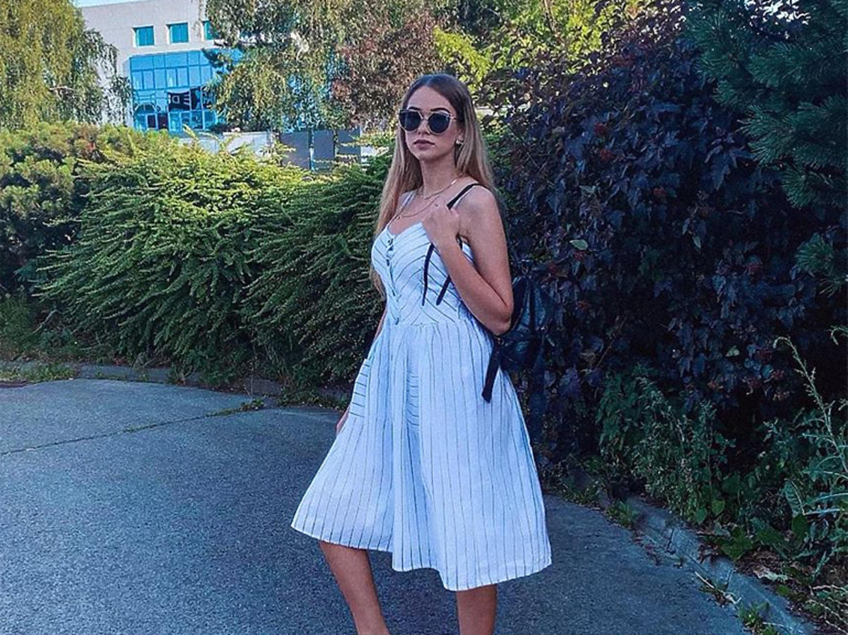 Sylwia Przybysz w białej sukience na Instagramie