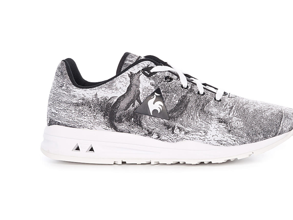 Szaro-srebrne buty sportowe