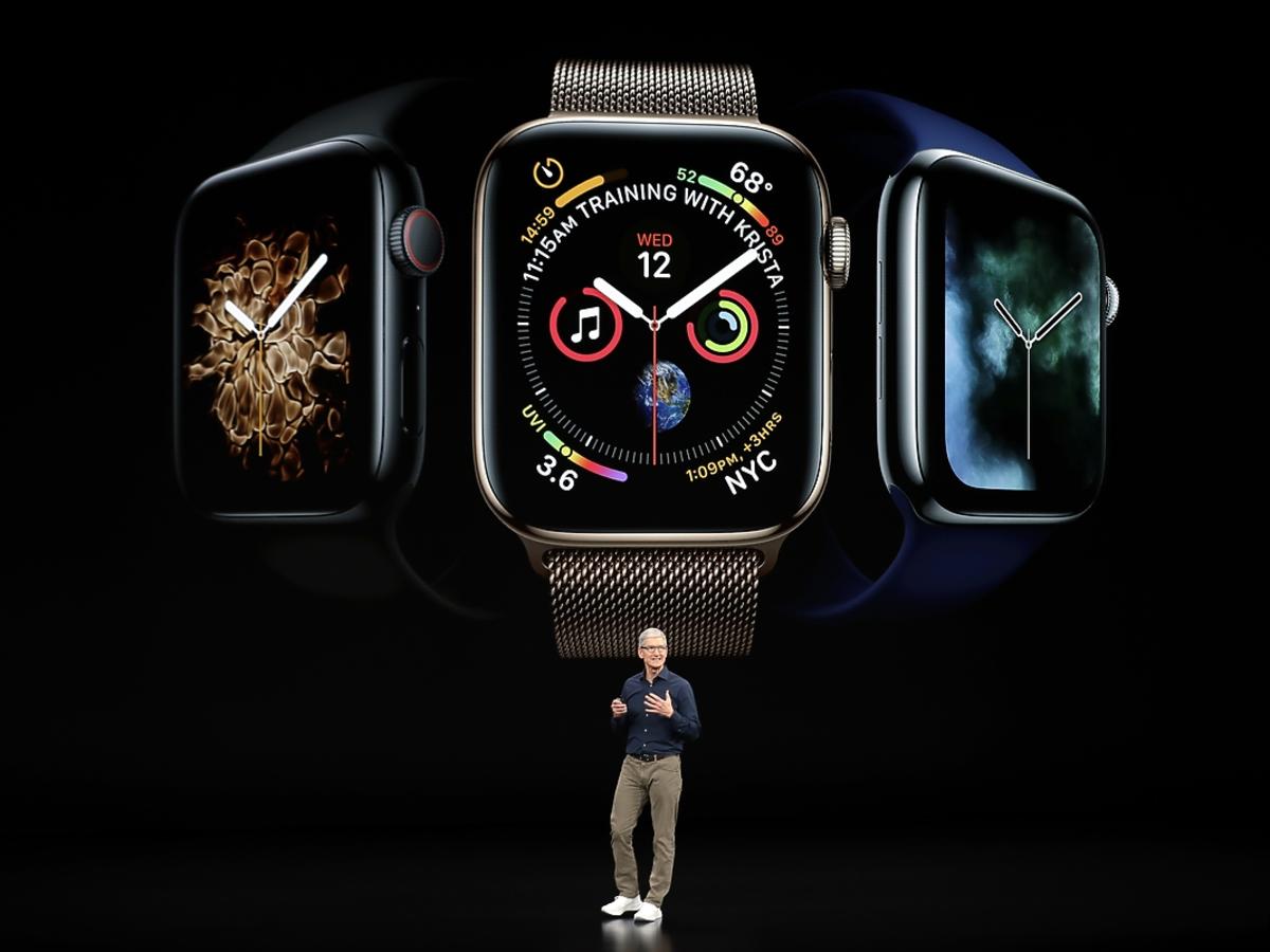 Szef Apple Tim Cook prezentuje nowy zegarek - Apple Watch 4