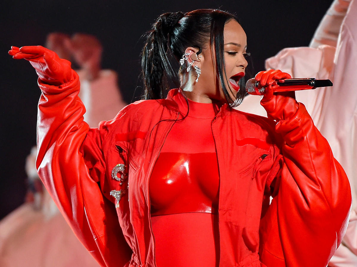 Tak wystąpiła Rihanna na Super Bowl 2023