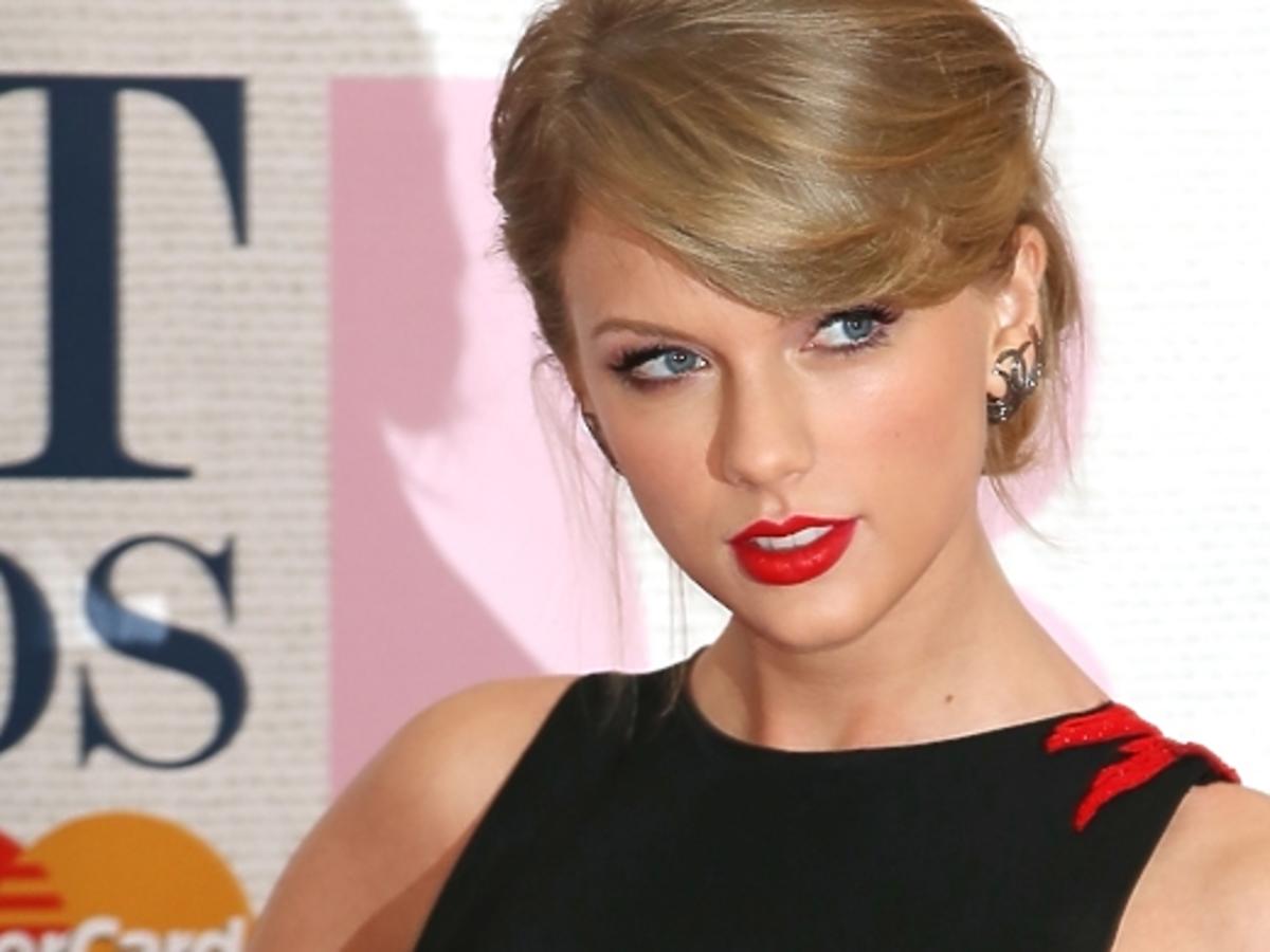 Taylor Swift na gali Brit Awards 2015