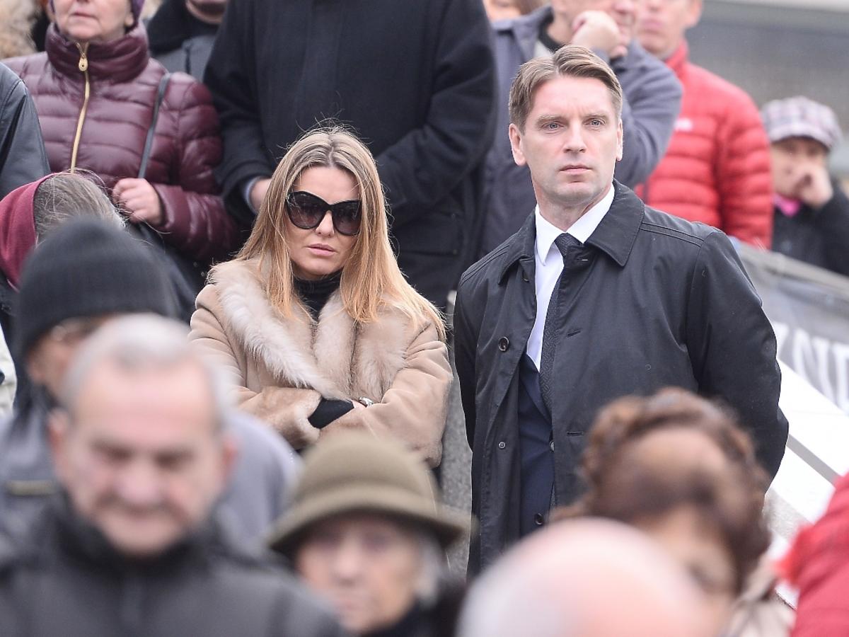 Tomasz i Hanna Lisowie na pogrzebie Andrzeja Turskiego