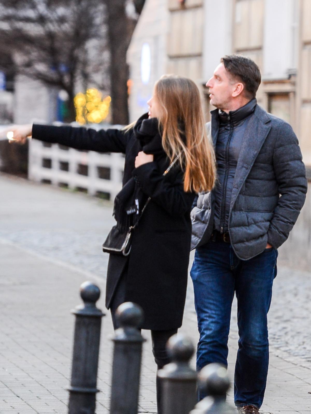 Tomasz Lis w dżinsach