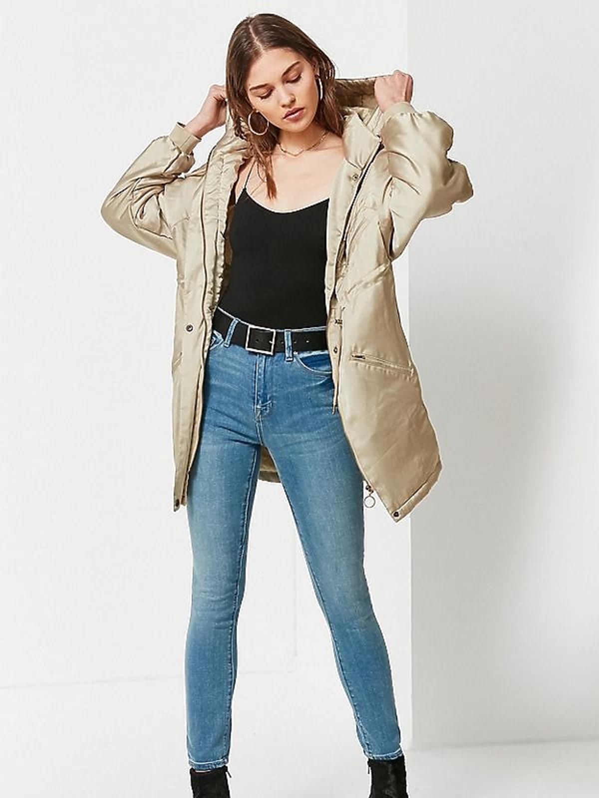 Urban Outfitters, 369 zł