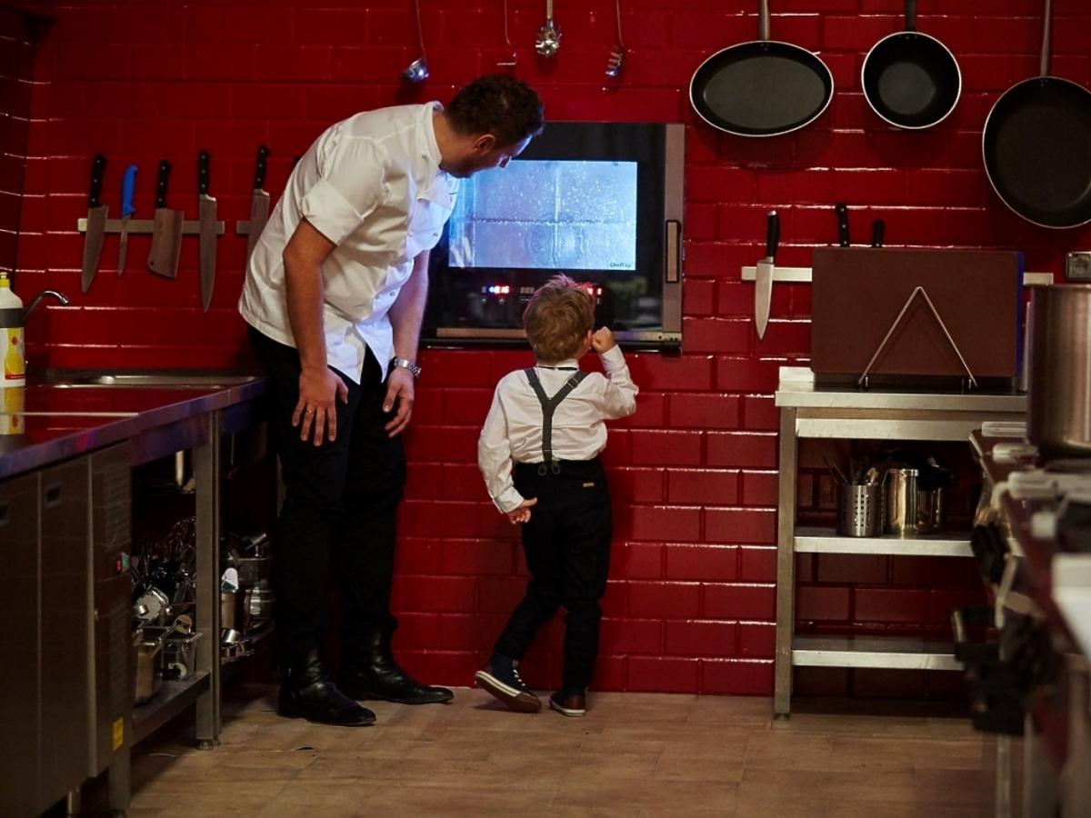 Wojciech Modest Amaro z synem w Hell's Kitchen