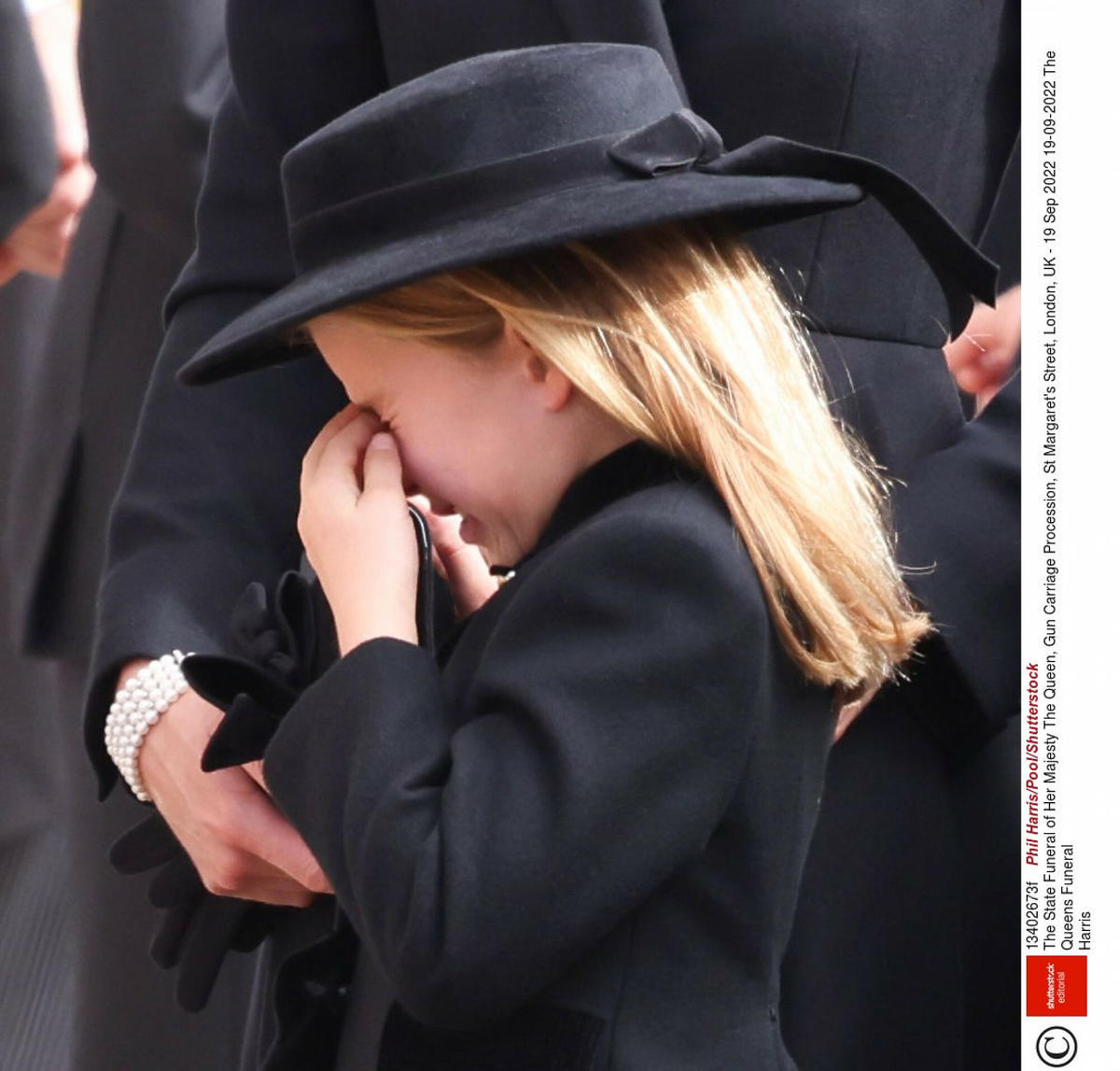 Zapłakana księżniczka Charlotte na pogrzebie Elżbiety II