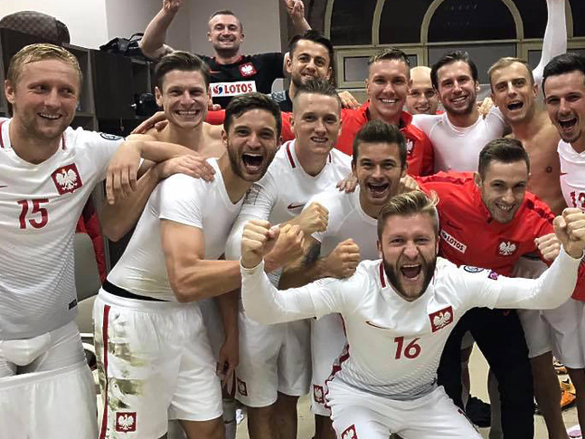Zdjęcie z szatni po meczu Polska Armenia