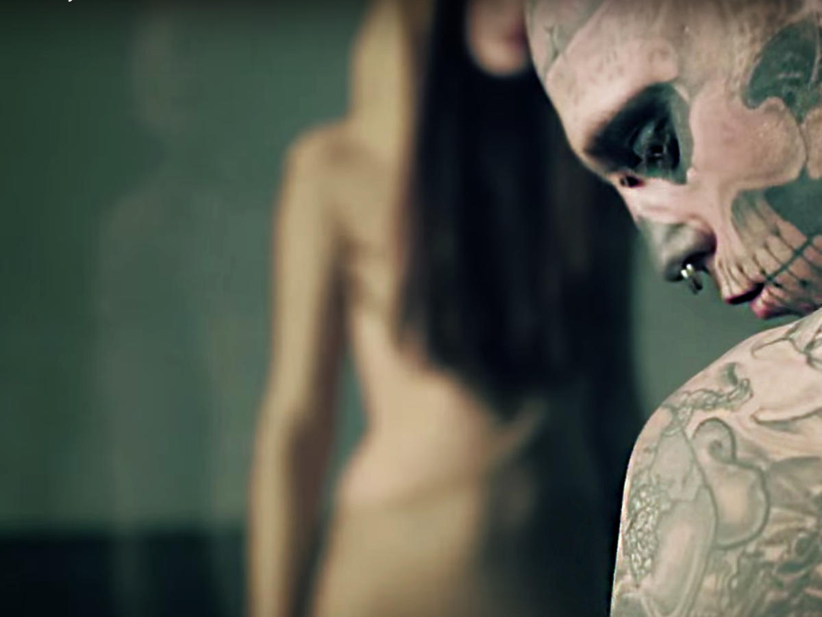 Zombie Boy zagrał w teledysku Honoraty Skarbek