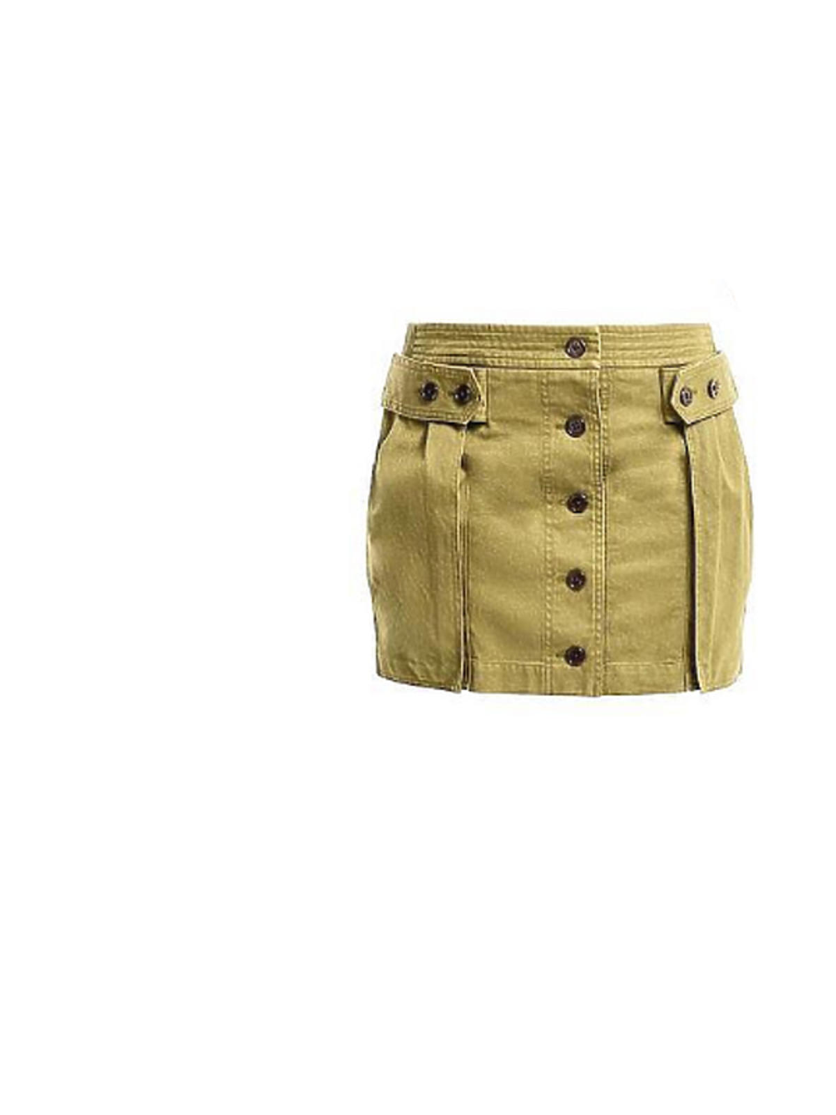 Ania Lewandowska założyła spódniczkę od Yves Saint Laurent. Jej cena to ok. 2900 złotych.