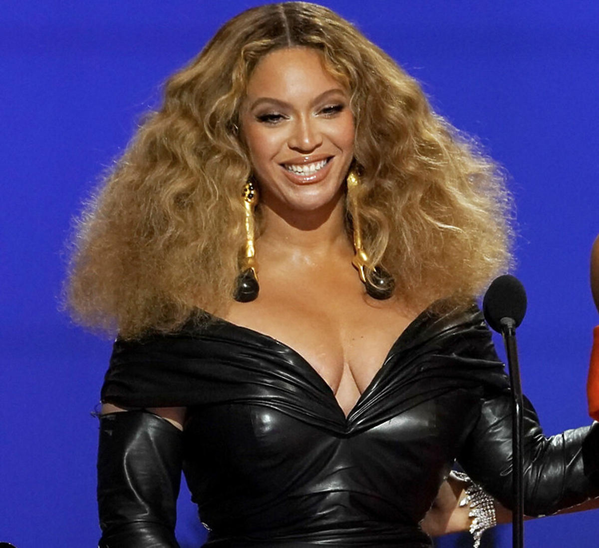 Beyonce na rozdaniu Grammy 2021