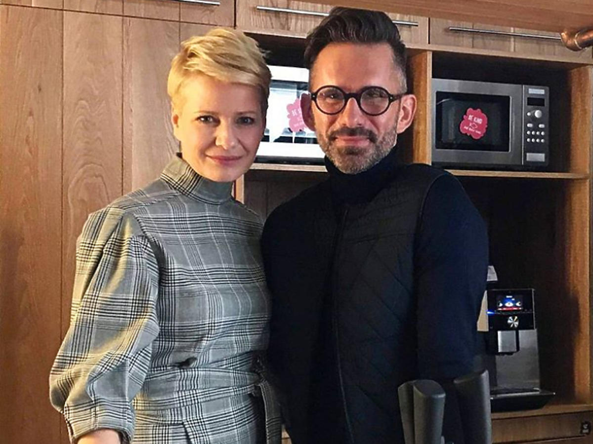 Szara sukienka Kożuchowskiej to hit! Niemal identyczną znaleźliśmy... za 50 zł!