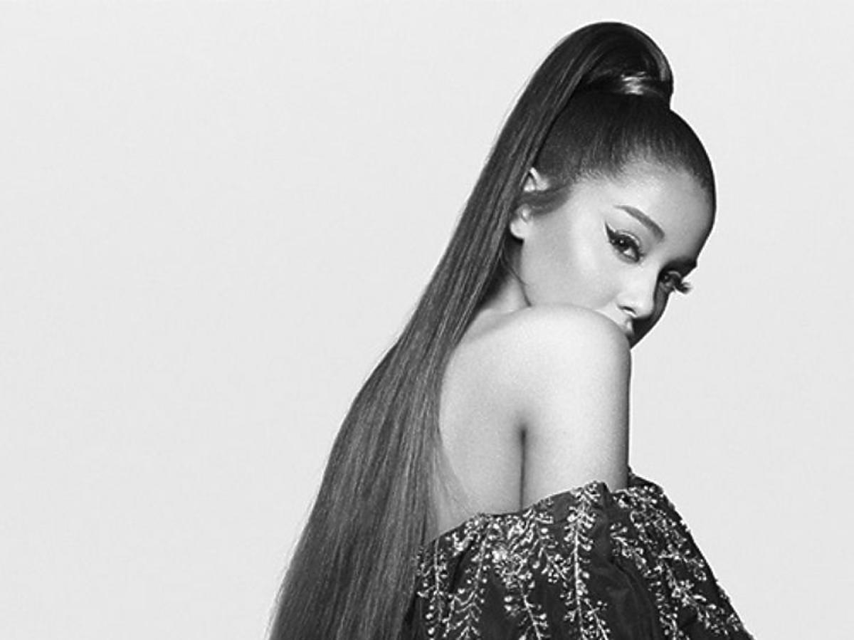Ariana Grande w kampanii Arivenchy Givenchy