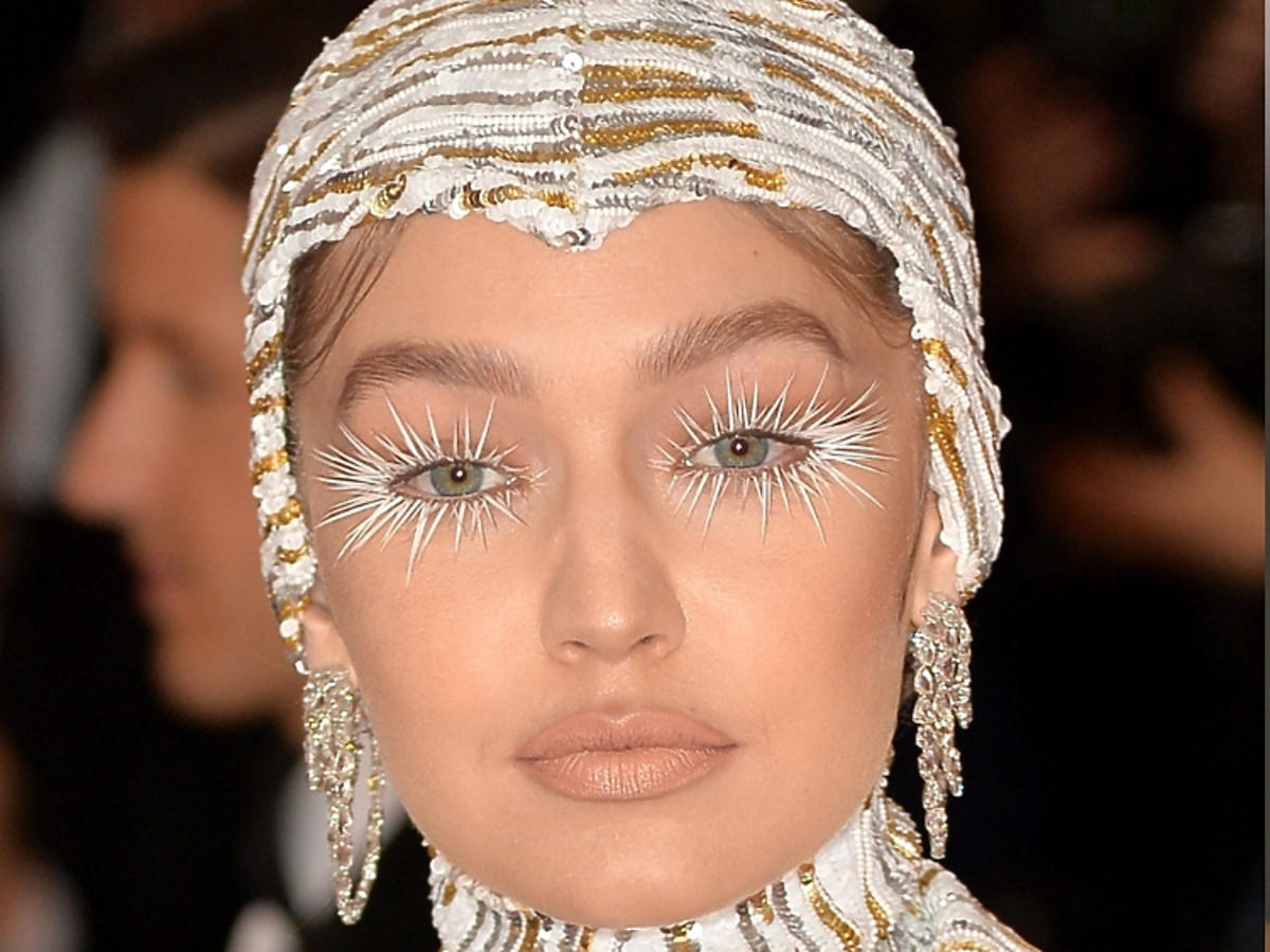 Met Gala 2019 - najbardziej kontrowersyjne makijaże: Gigi Hadid