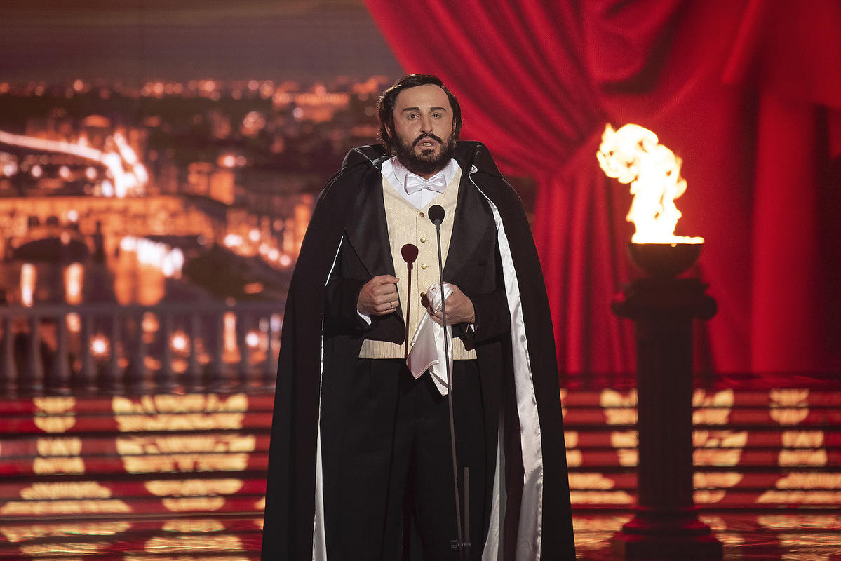 Andrzej Kozłowski jako Luciano Pavarotti w finale Twoja Twarz Brzmi Znajomo 16